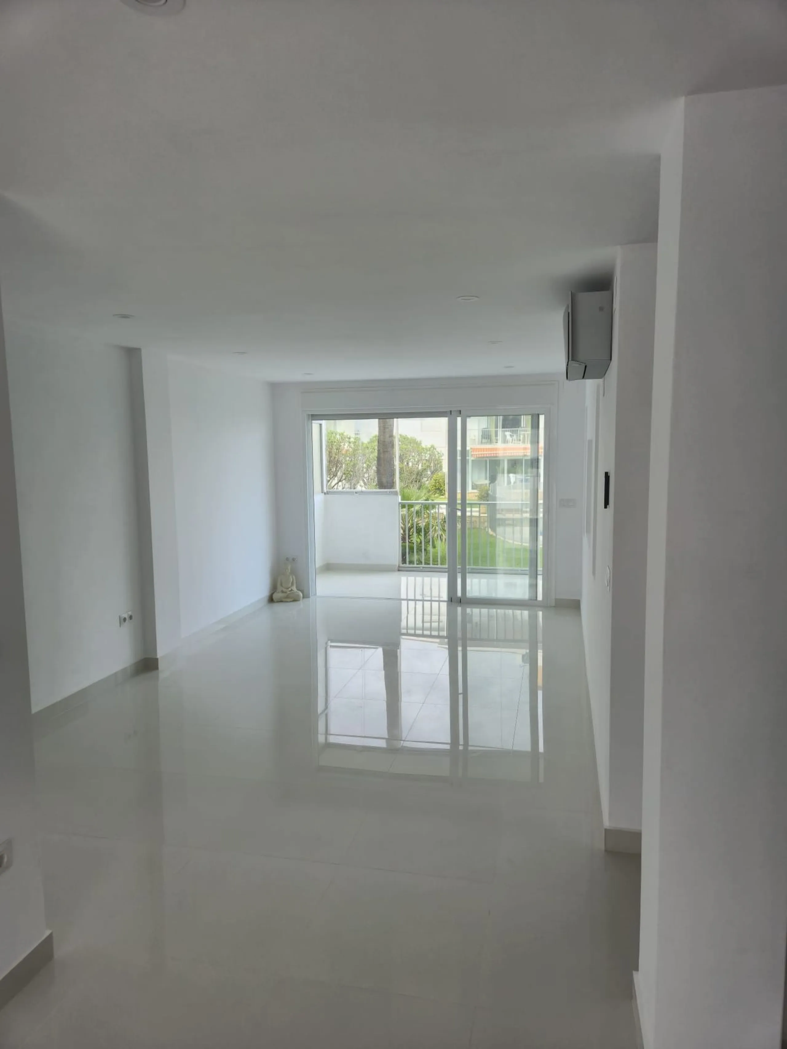 **Apartment for Sale in Los Boliches - Your New Home by the Sea!**