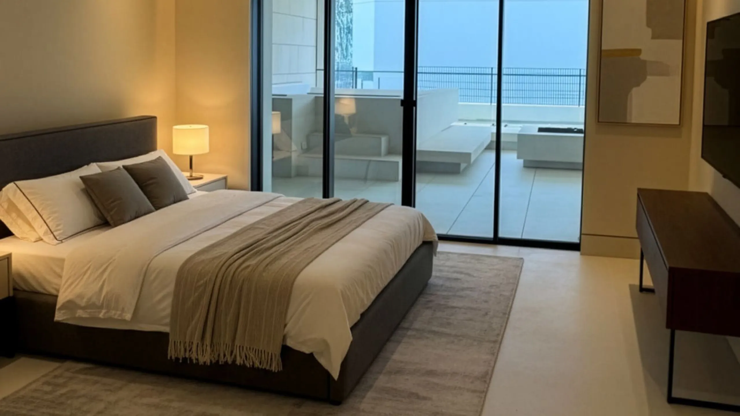 Beachfront Luxury Asset | Uno Residences Marbella | Marbella