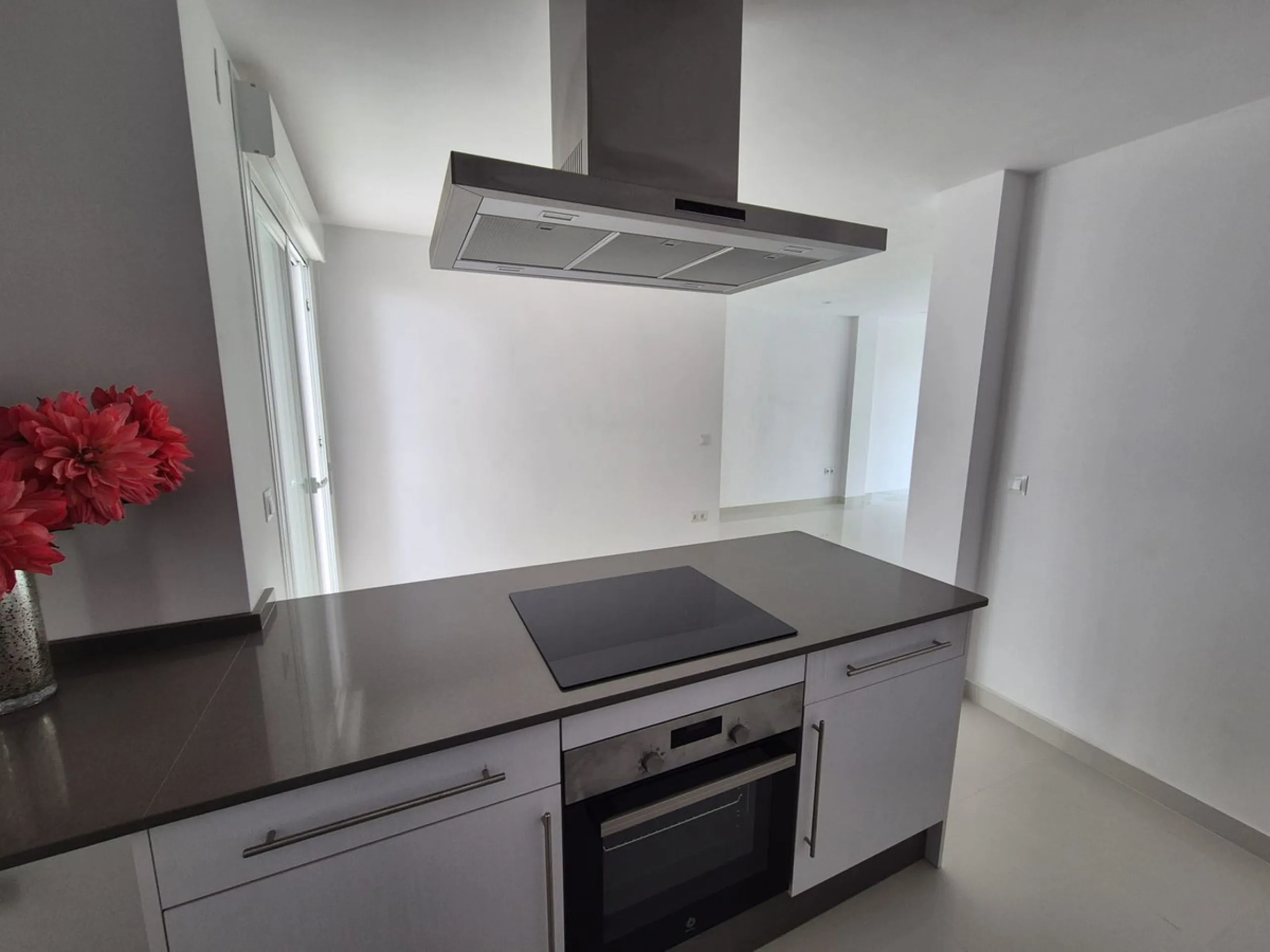 **Apartment for Sale in Los Boliches - Your New Home by the Sea!**
