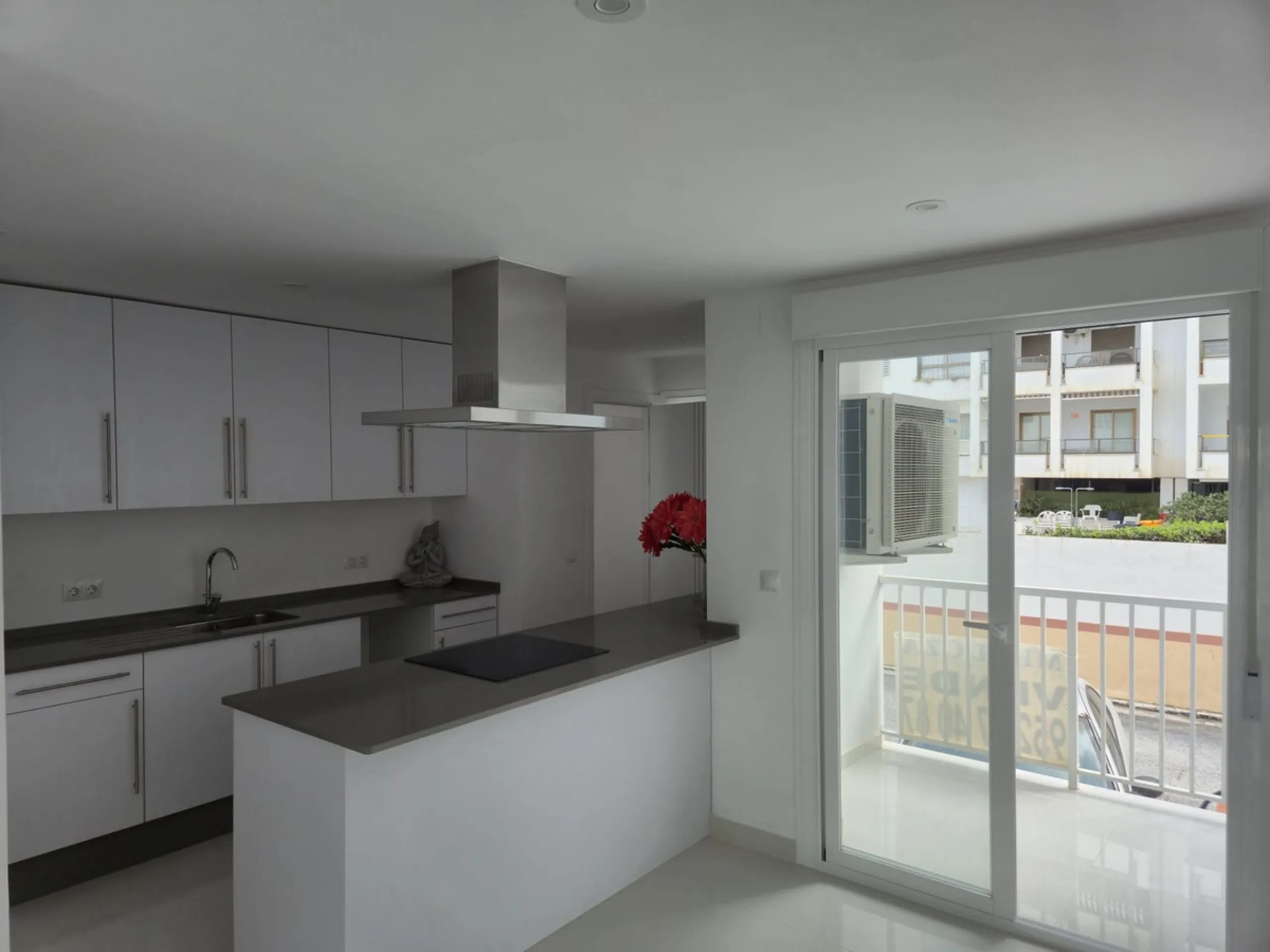 **Apartment for Sale in Los Boliches - Your New Home by the Sea!**