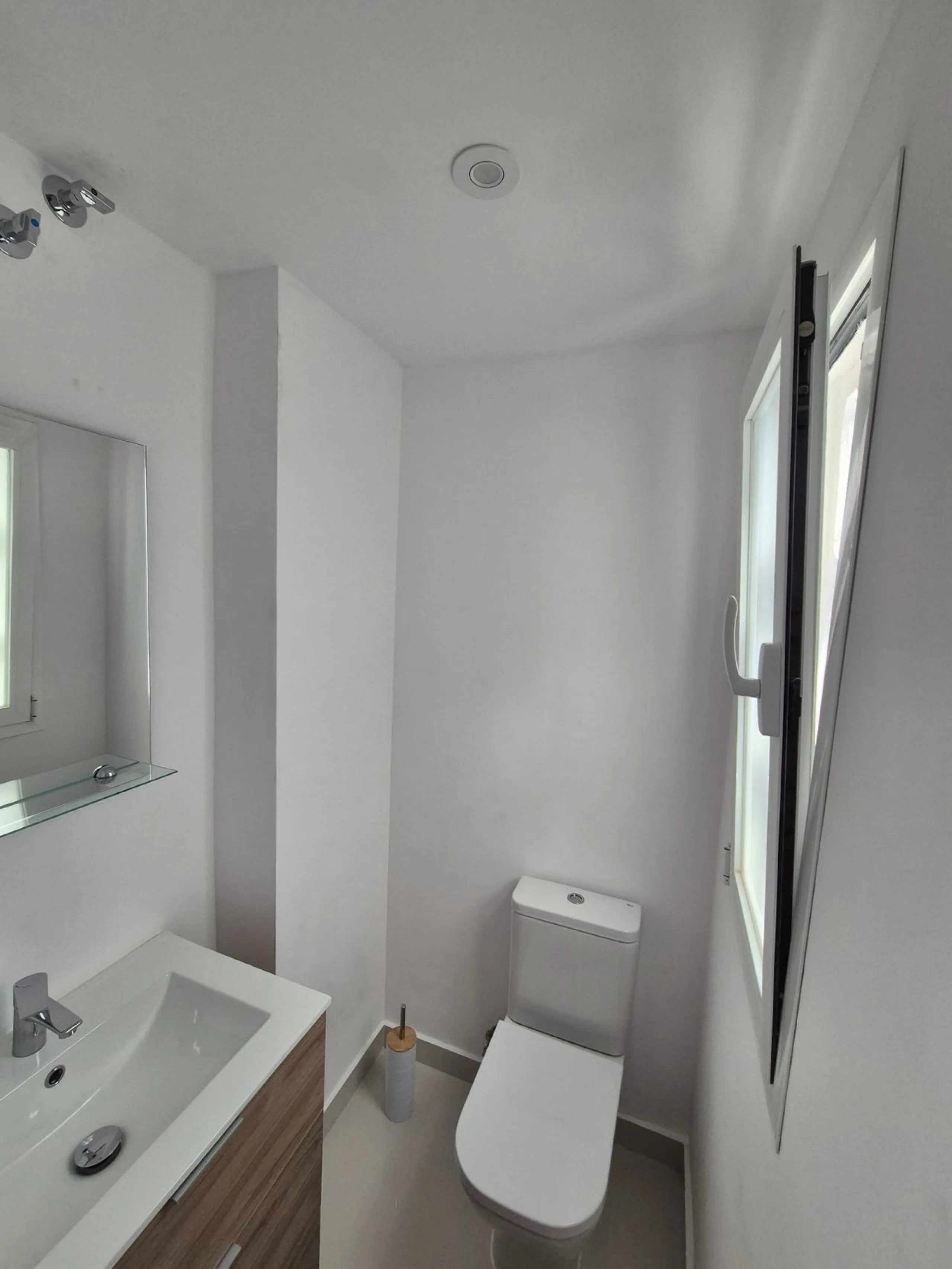 **Apartment for Sale in Los Boliches - Your New Home by the Sea!**