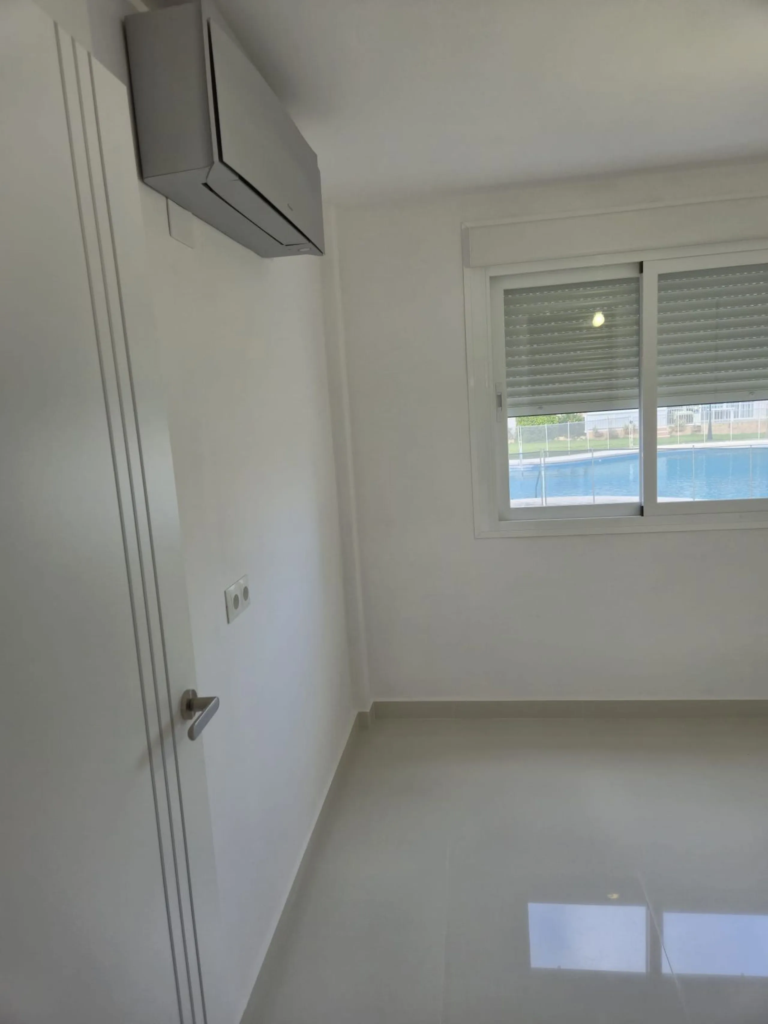 **Apartment for Sale in Los Boliches - Your New Home by the Sea!**