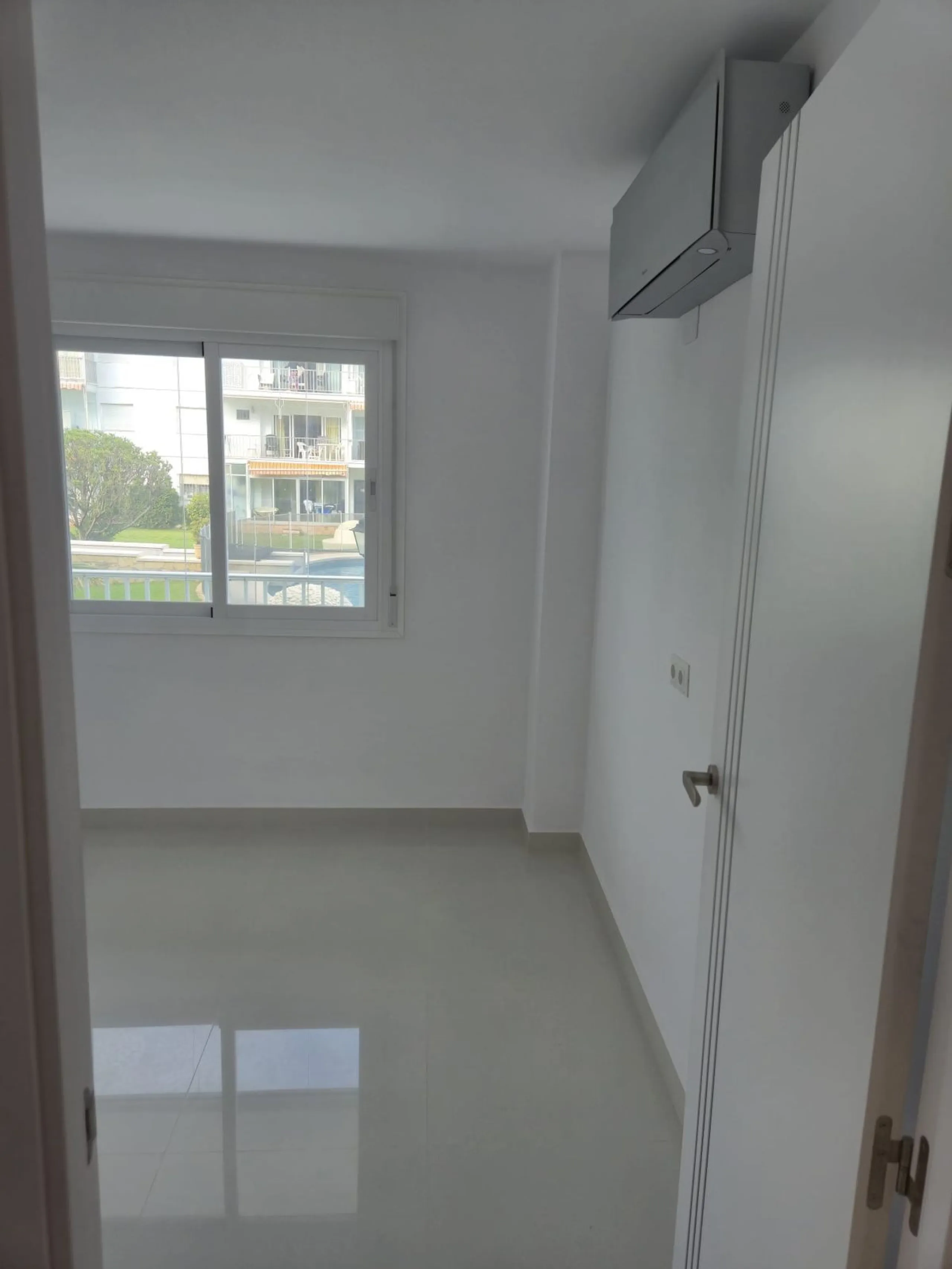 **Apartment for Sale in Los Boliches - Your New Home by the Sea!**