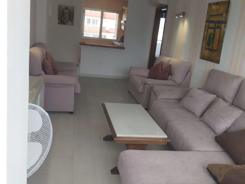 For sale: a bright top-floor apartment located in a quiet, well-connected building. The property features 2 bedrooms, 1 full bathroom, a spacious living room, and an independent kitchen.