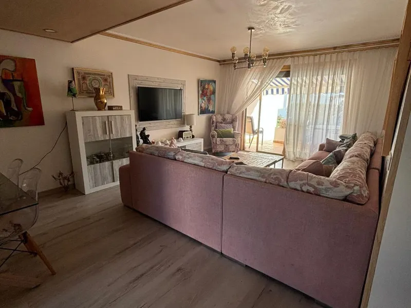 A beautiful three-storey townhouse for sale, located in one of the most pleasant and sought-after areas of Cancelada. The property stands out for its spaciousness, practical layout and peaceful atmosphere, making it perfect for families or anyone seeking 