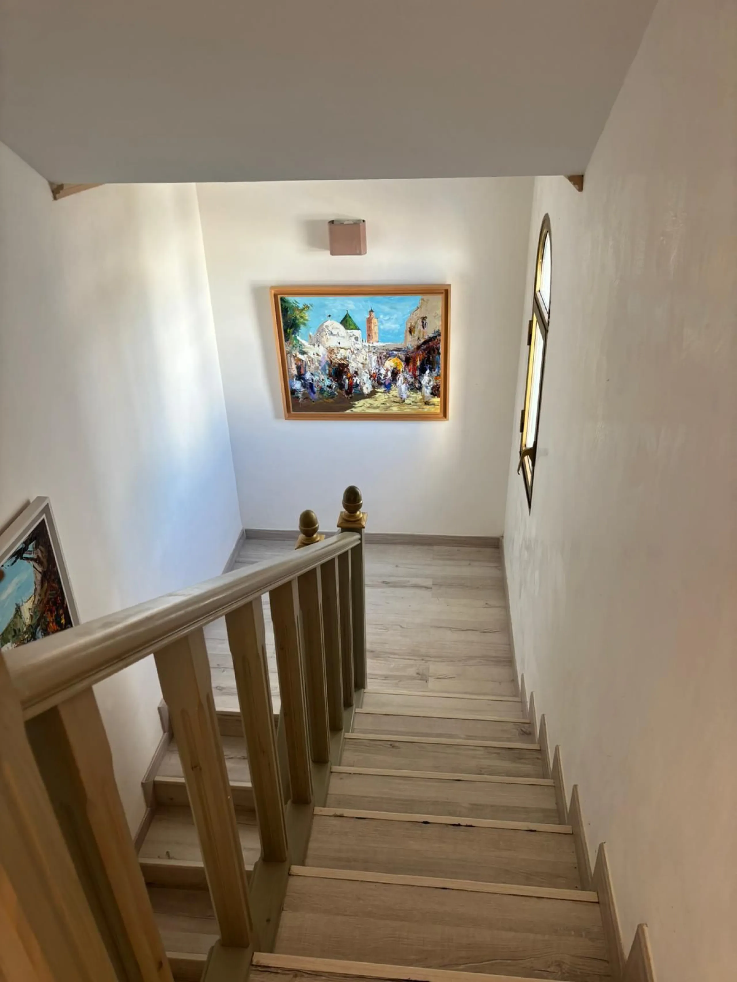 A beautiful three-storey townhouse for sale, located in one of the most pleasant and sought-after areas of Cancelada. The property stands out for its spaciousness, practical layout and peaceful atmosphere, making it perfect for families or anyone seeking 