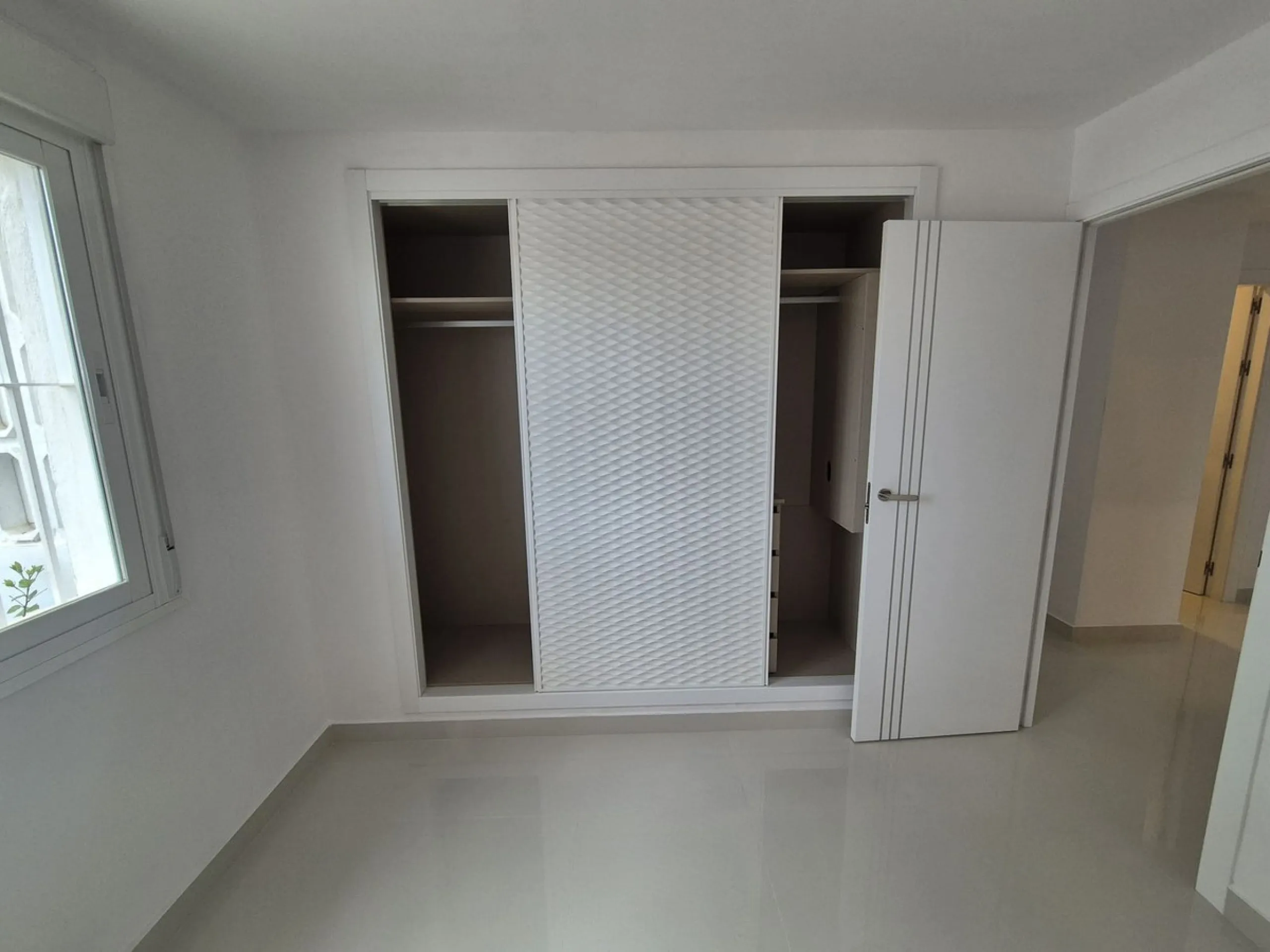 **Apartment for Sale in Los Boliches - Your New Home by the Sea!**
