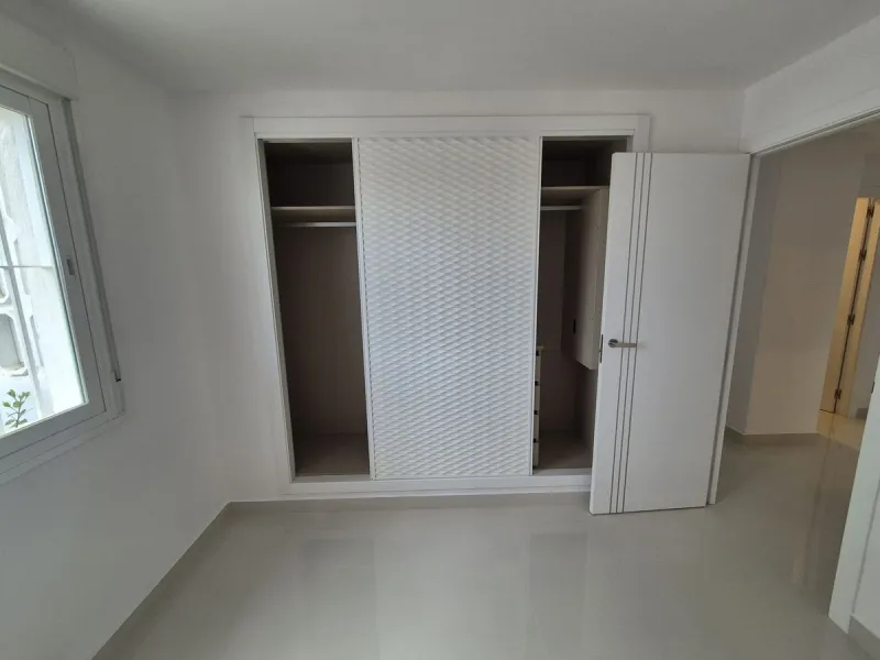 **Apartment for Sale in Los Boliches - Your New Home by the Sea!**