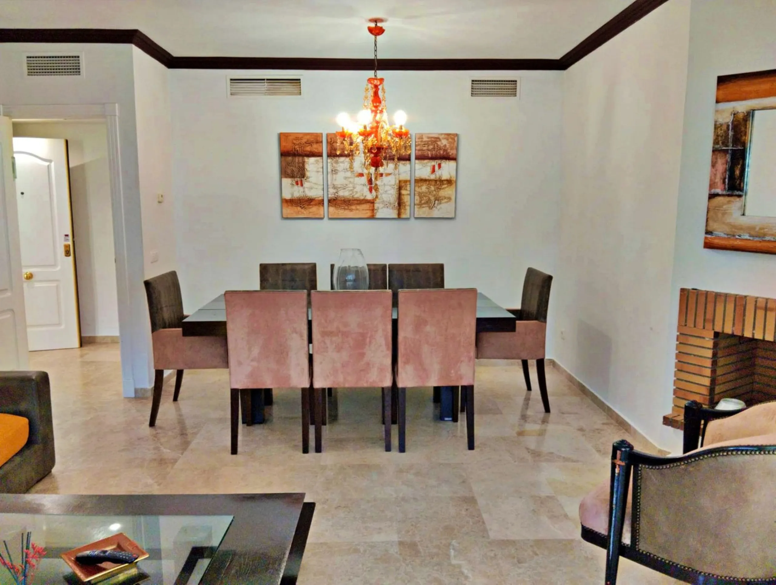 Stunning Ground Floor Apartment in Los Naranjos de Marbella