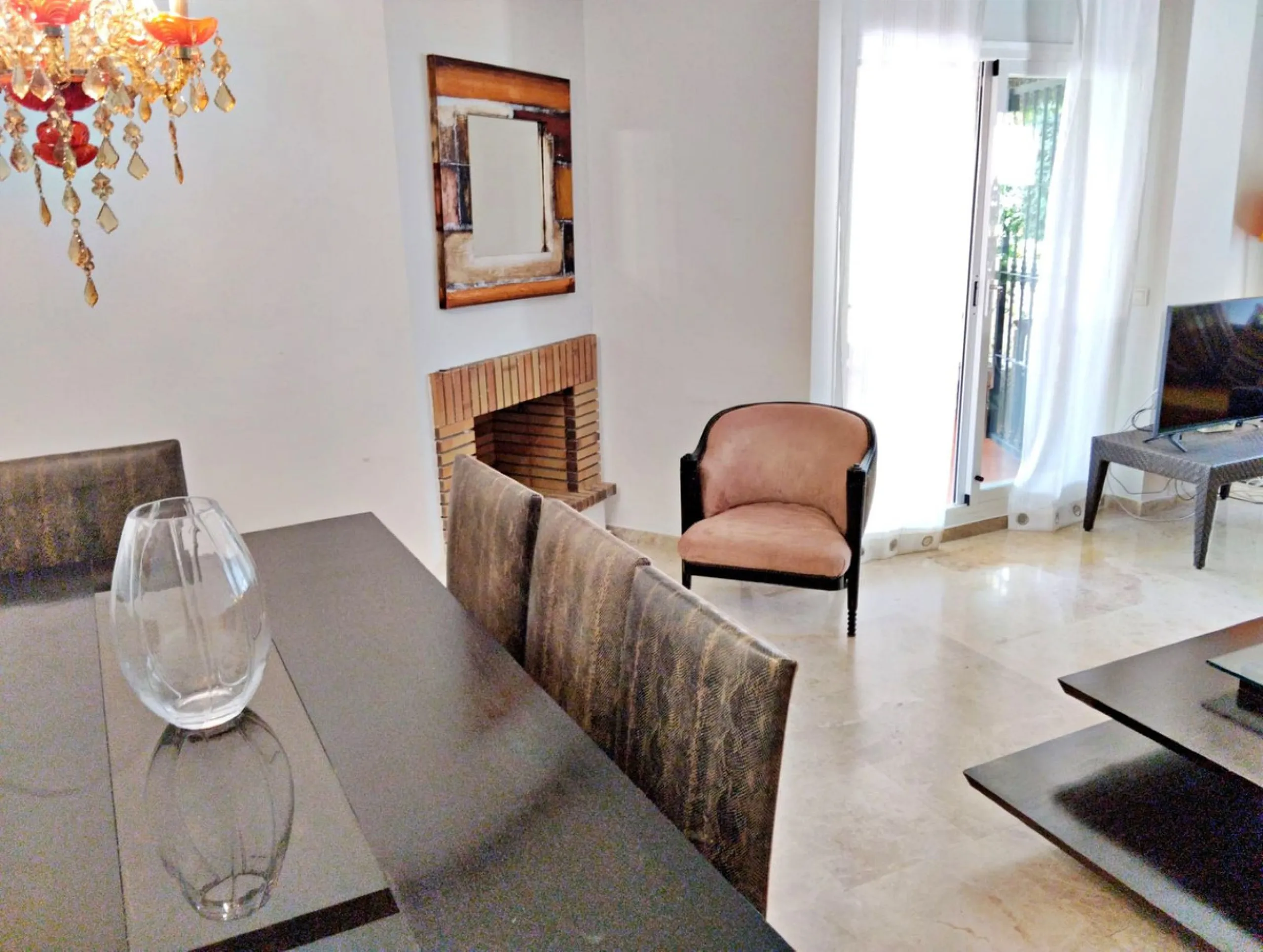 Stunning Ground Floor Apartment in Los Naranjos de Marbella