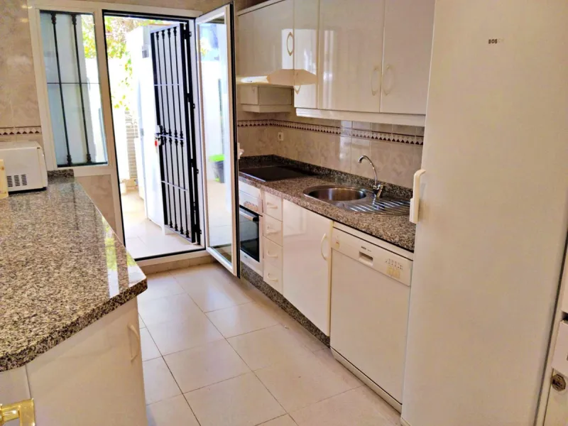 Stunning Ground Floor Apartment in Los Naranjos de Marbella