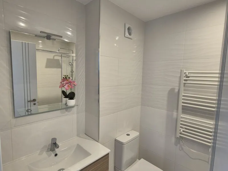 **Apartment for Sale in Los Boliches - Your New Home by the Sea!**