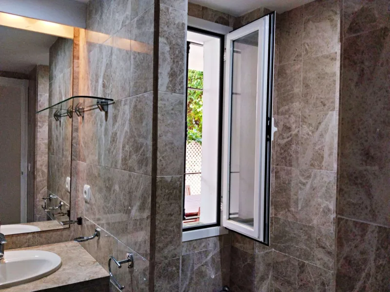 Stunning Ground Floor Apartment in Los Naranjos de Marbella