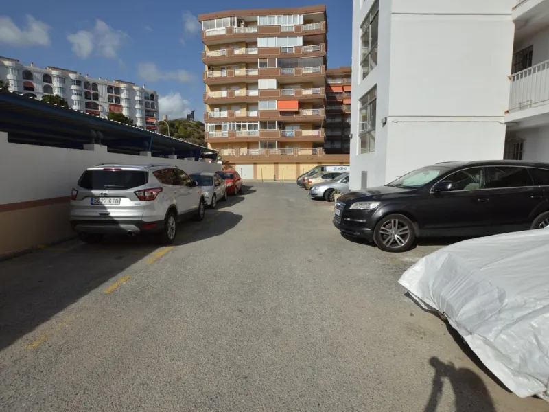 **Apartment for Sale in Los Boliches - Your New Home by the Sea!**