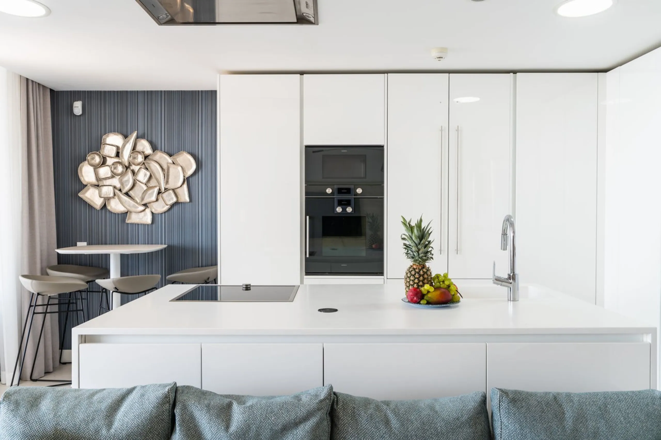 The Edge is an iconic, award-winning beachfront development, distinguished with First Prize for Best Architecture Multiple Property at the prestigious European Property Awards. This landmark project sets a new standard for contemporary coastal living, com