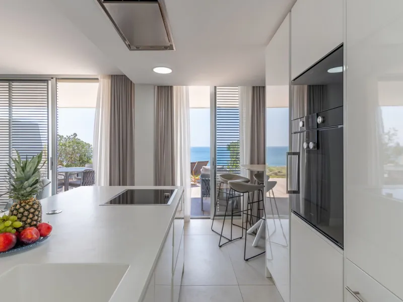 The Edge is an iconic, award-winning beachfront development, distinguished with First Prize for Best Architecture Multiple Property at the prestigious European Property Awards. This landmark project sets a new standard for contemporary coastal living, com