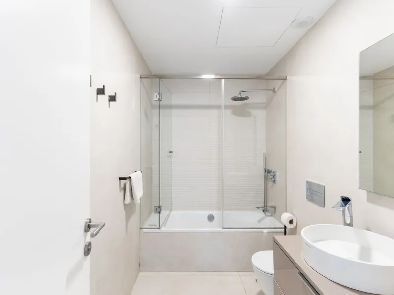 The Edge is an iconic, award-winning beachfront development, distinguished with First Prize for Best Architecture Multiple Property at the prestigious European Property Awards. This landmark project sets a new standard for contemporary coastal living, com