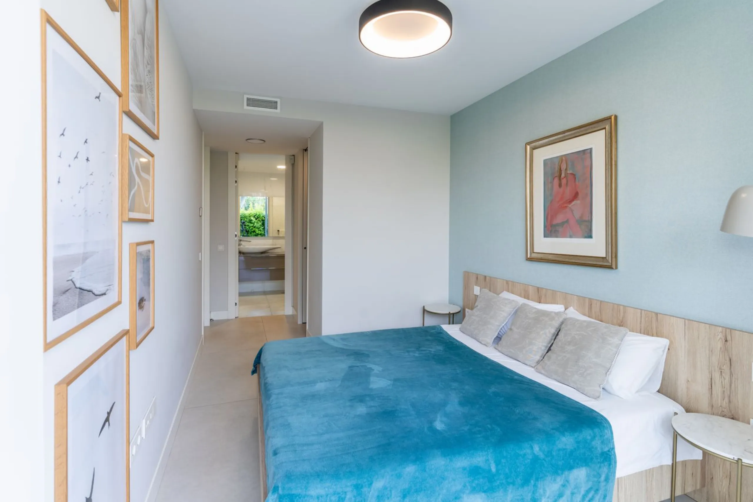 The Edge is an iconic, award-winning beachfront development, distinguished with First Prize for Best Architecture Multiple Property at the prestigious European Property Awards. This landmark project sets a new standard for contemporary coastal living, com