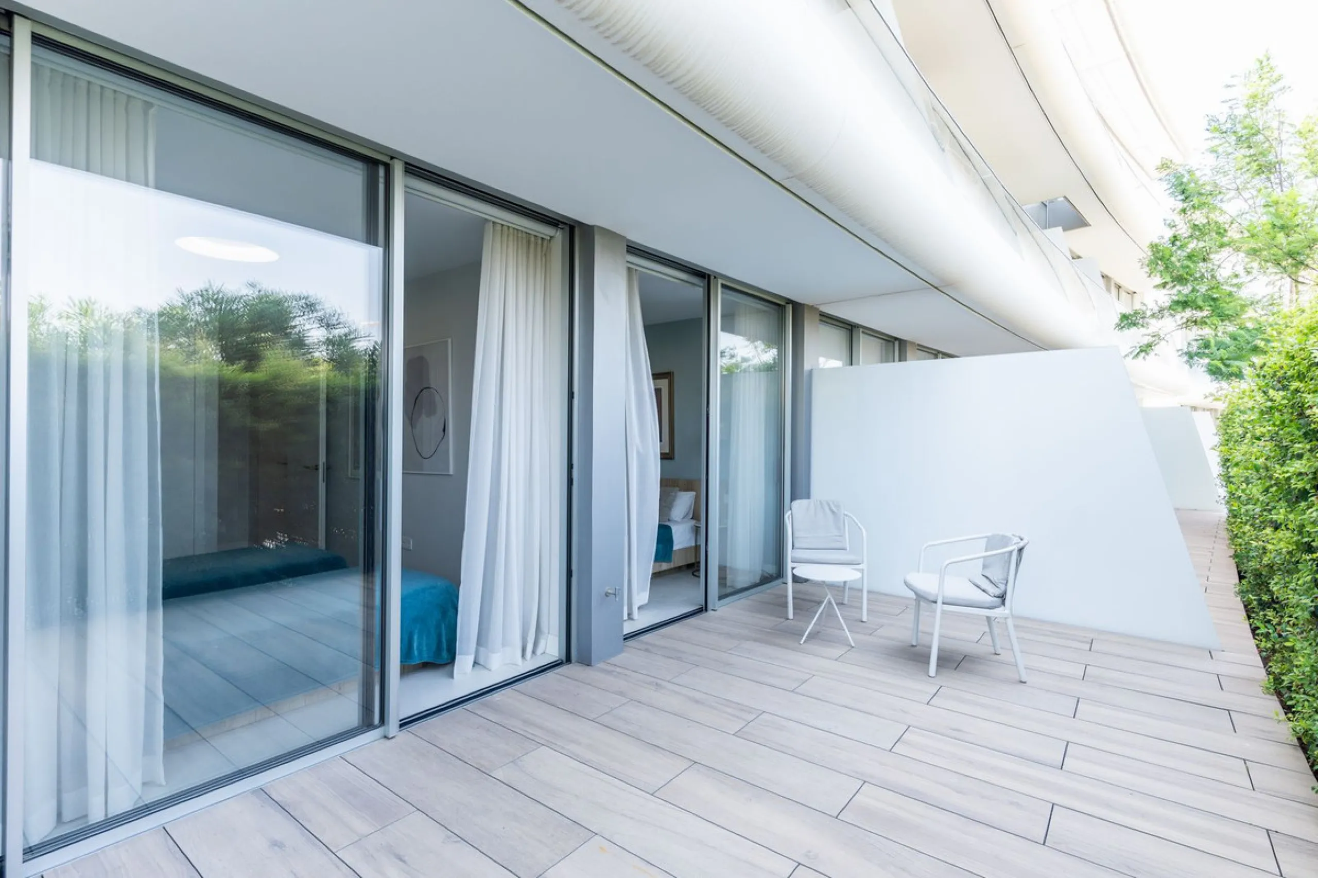 The Edge is an iconic, award-winning beachfront development, distinguished with First Prize for Best Architecture Multiple Property at the prestigious European Property Awards. This landmark project sets a new standard for contemporary coastal living, com