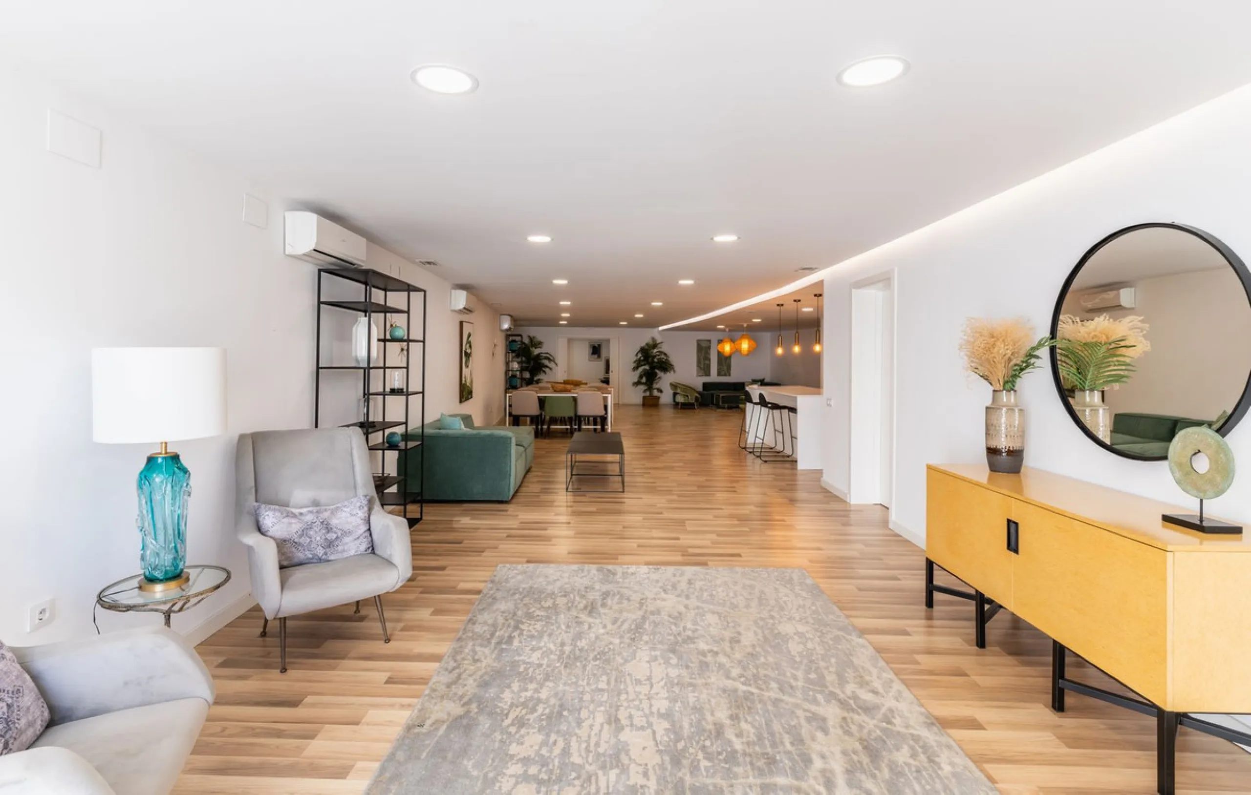 The Edge is an iconic, award-winning beachfront development, distinguished with First Prize for Best Architecture Multiple Property at the prestigious European Property Awards. This landmark project sets a new standard for contemporary coastal living, com