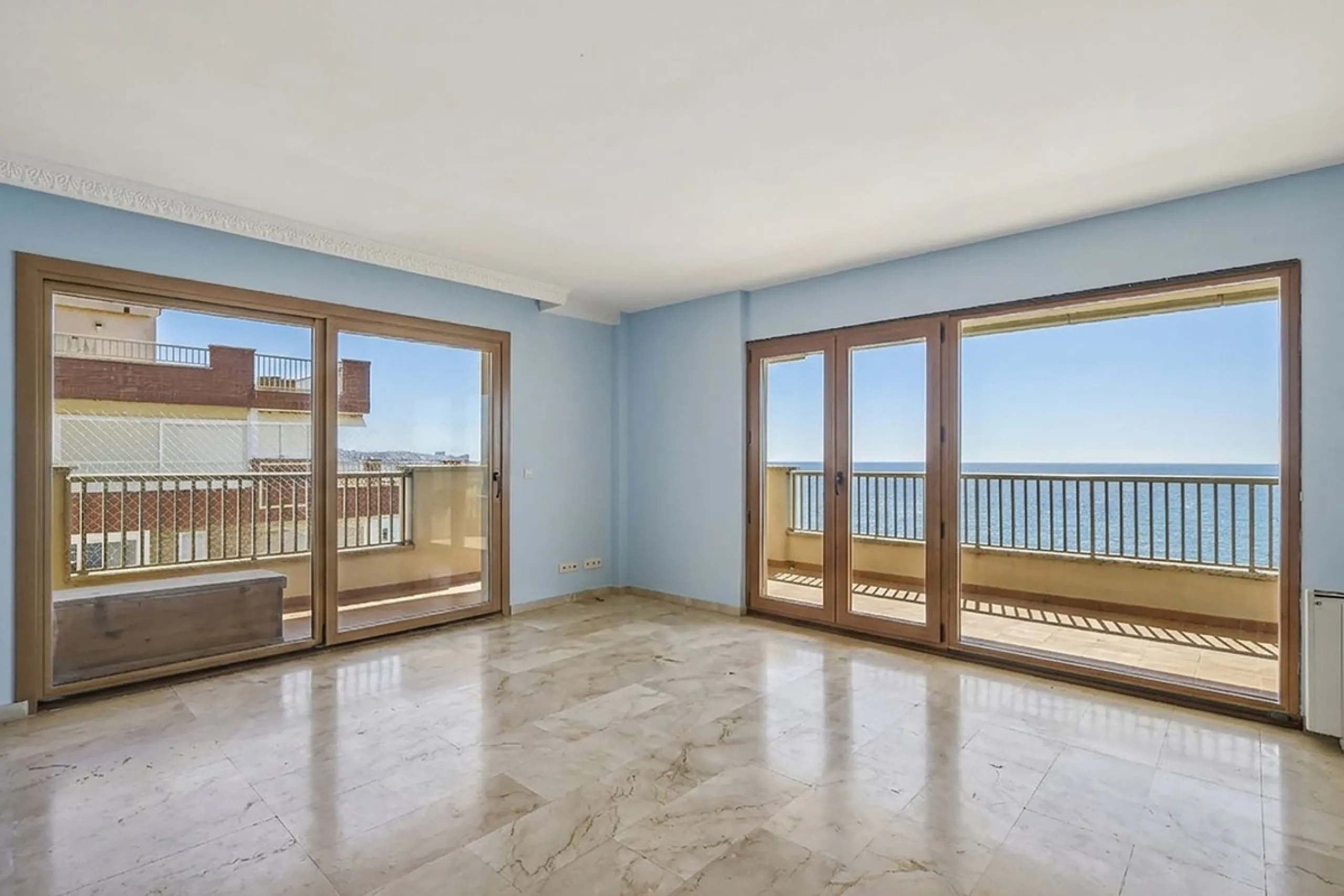 Apartment - Penthouse в продаже в Fuengirola, Málaga. В доме 2 спален и 3 ванных комнат. Площадь дома 140 м²