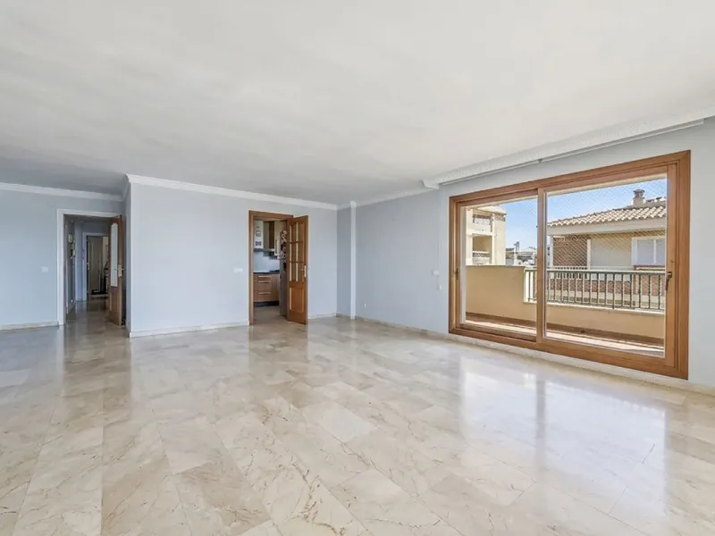 Apartment - Penthouse в продаже в Fuengirola, Málaga. В доме 2 спален и 3 ванных комнат. Площадь дома 140 м²