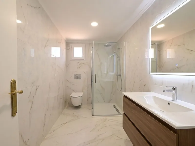 Apartment - Penthouse в продаже в Fuengirola, Málaga. В доме 2 спален и 3 ванных комнат. Площадь дома 140 м²