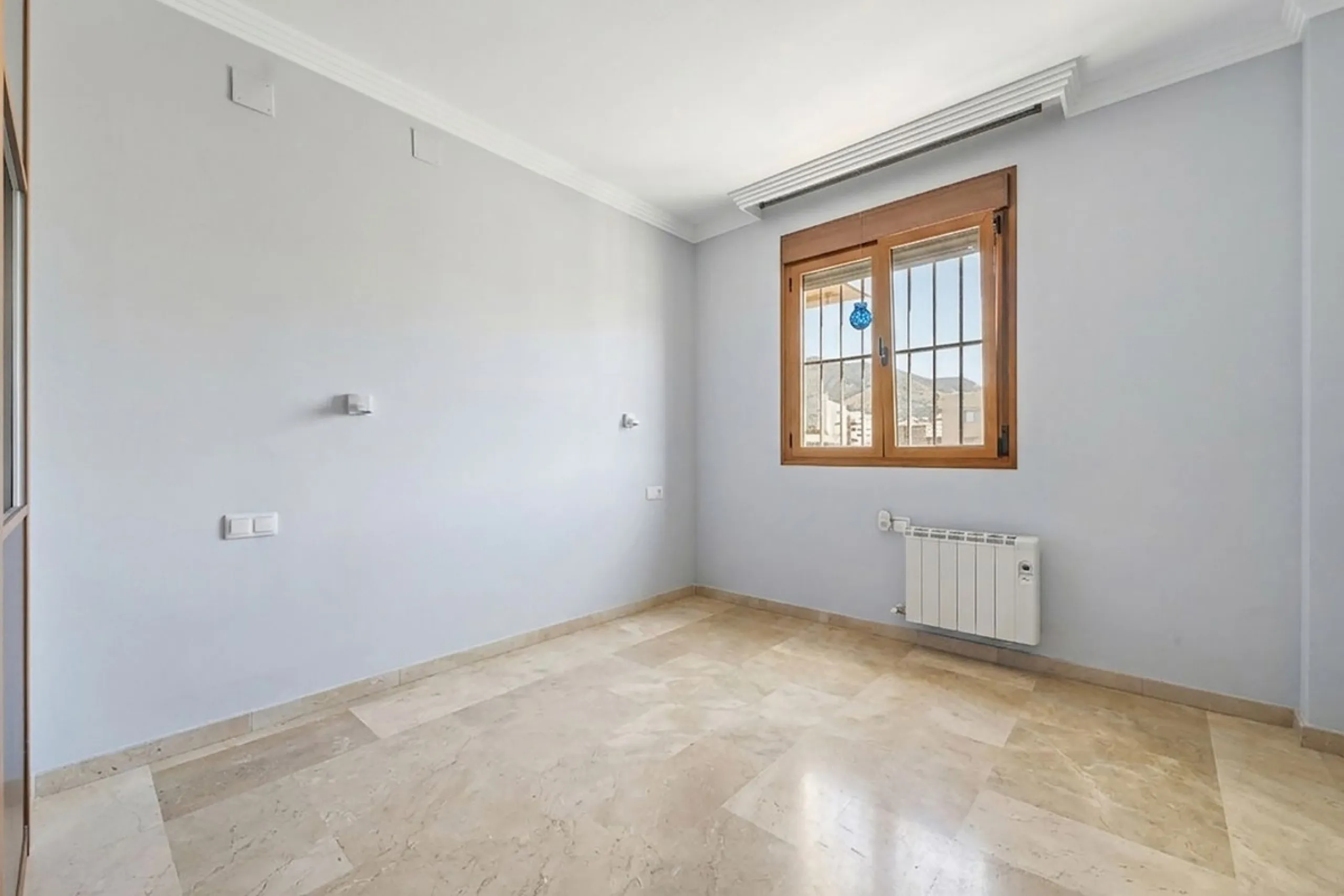 Apartment - Penthouse в продаже в Fuengirola, Málaga. В доме 2 спален и 3 ванных комнат. Площадь дома 140 м²
