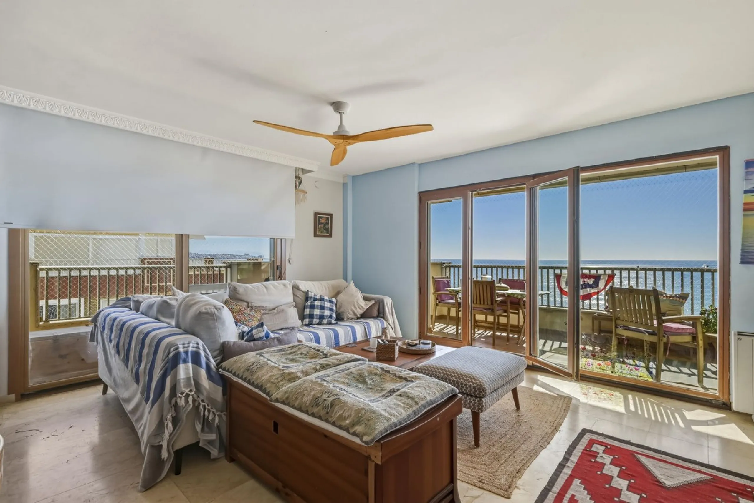 Apartment - Penthouse в продаже в Fuengirola, Málaga. В доме 2 спален и 3 ванных комнат. Площадь дома 140 м²