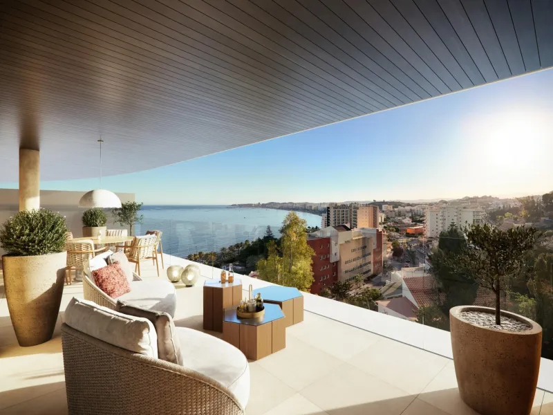 Luxury Sea View Apartments 100 m from the Beach in Carvajal, Fuengirola& & Contemporary Design and Coastal Tranquility& This exclusive new development of 44 luxury homes is located in Carvajal, Fuengirola, just 100 m from the beach. Designed to b