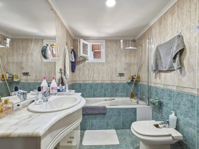 Apartment - Penthouse в продаже в Fuengirola, Málaga. В доме 2 спален и 3 ванных комнат. Площадь дома 140 м²