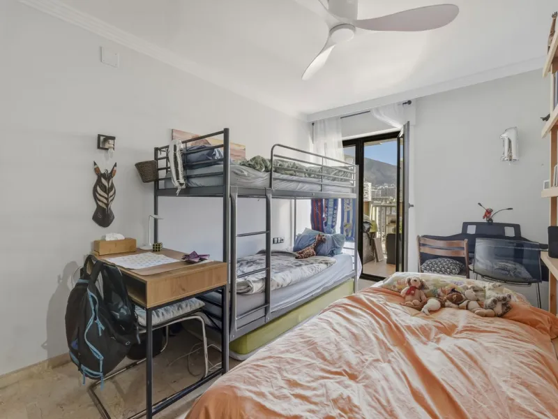 Apartment - Penthouse в продаже в Fuengirola, Málaga. В доме 2 спален и 3 ванных комнат. Площадь дома 140 м²