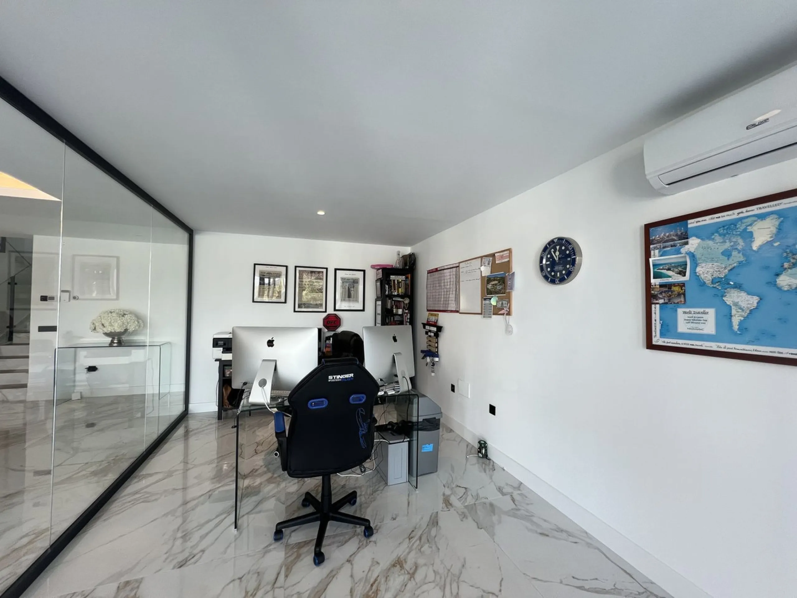 House - Detached Villa в продаже в Mijas, Málaga. В доме 4 спален и 5 ванных комнат. Площадь дома 357 м². Площадь участка 501 м²