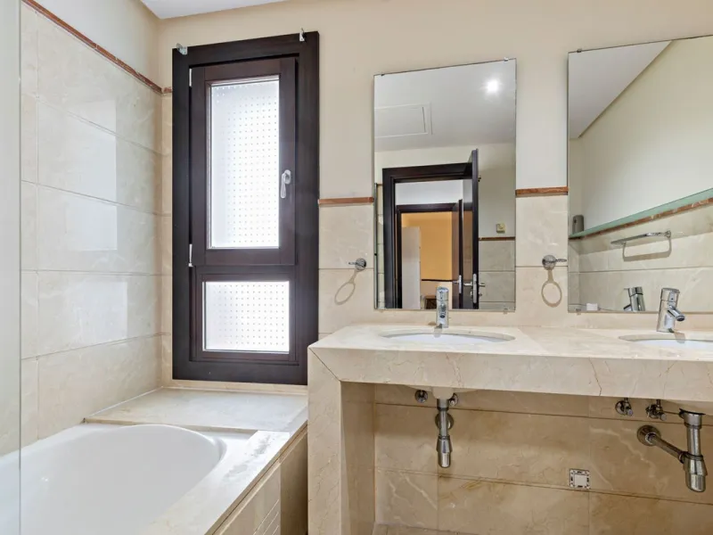 Exclusive property just a 3-minute walk from the centre of Benahavís