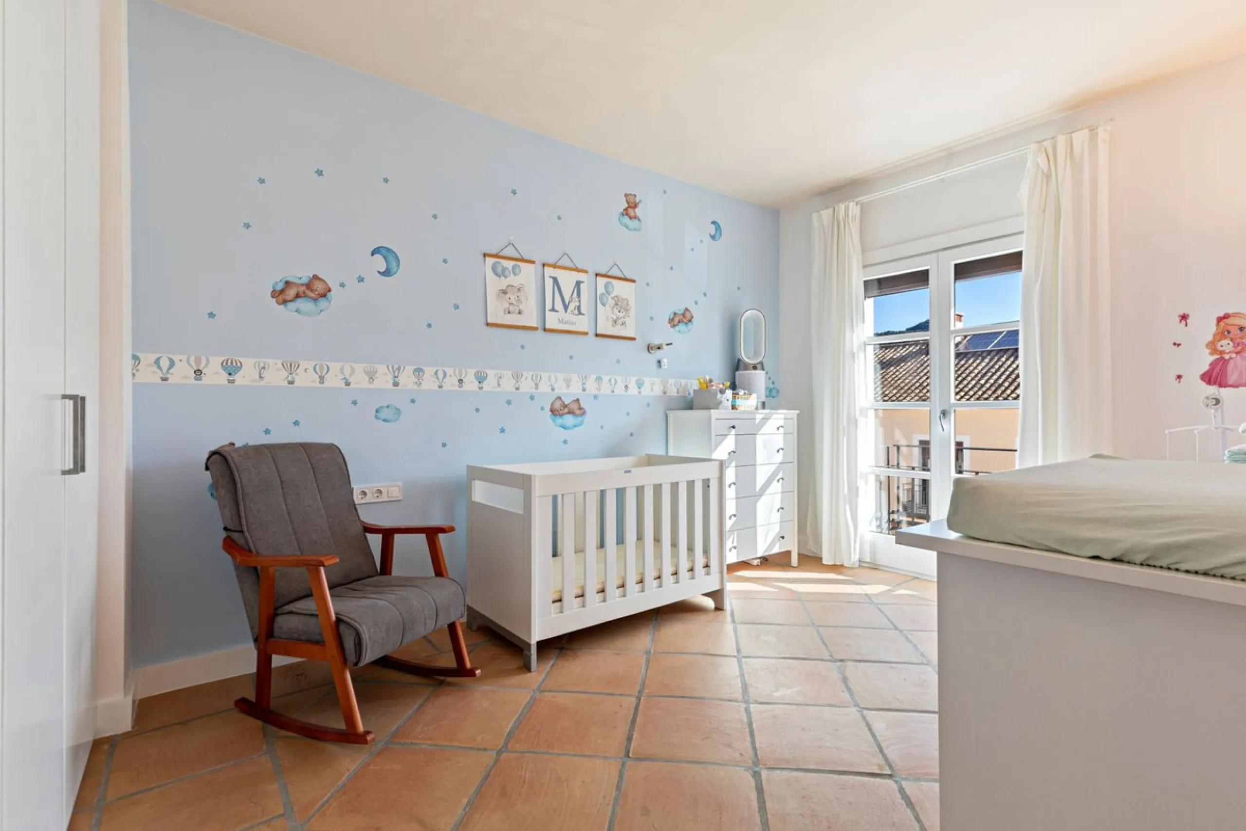 Exclusive property just a 3-minute walk from the centre of Benahavís