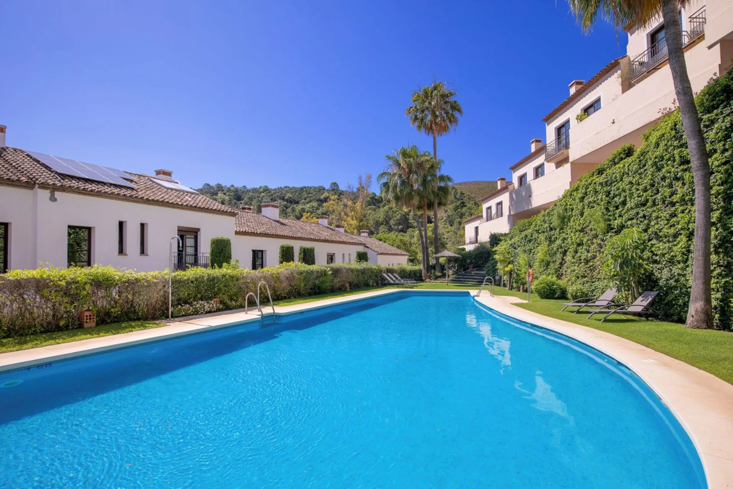Exclusive property just a 3-minute walk from the centre of Benahavís