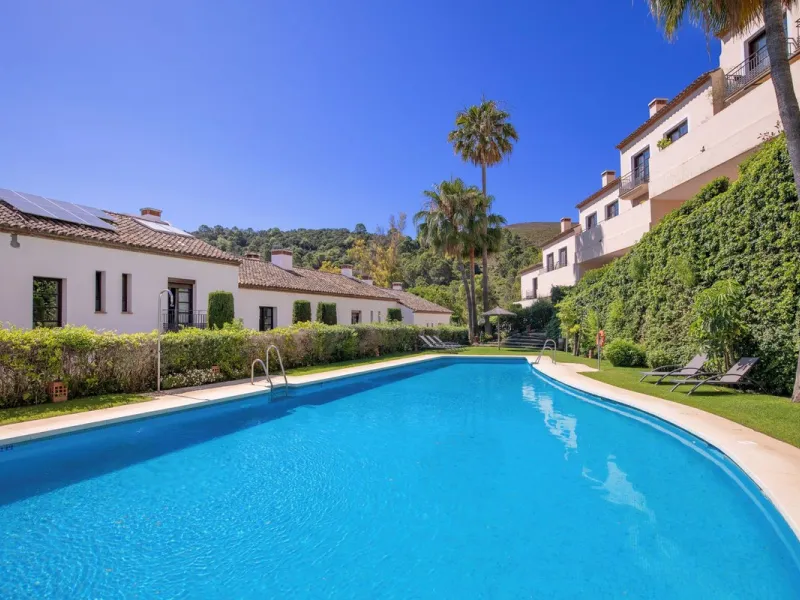 Exclusive property just a 3-minute walk from the centre of Benahavís