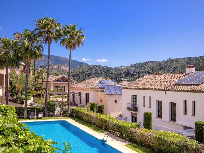 Exclusive property just a 3-minute walk from the centre of Benahavís