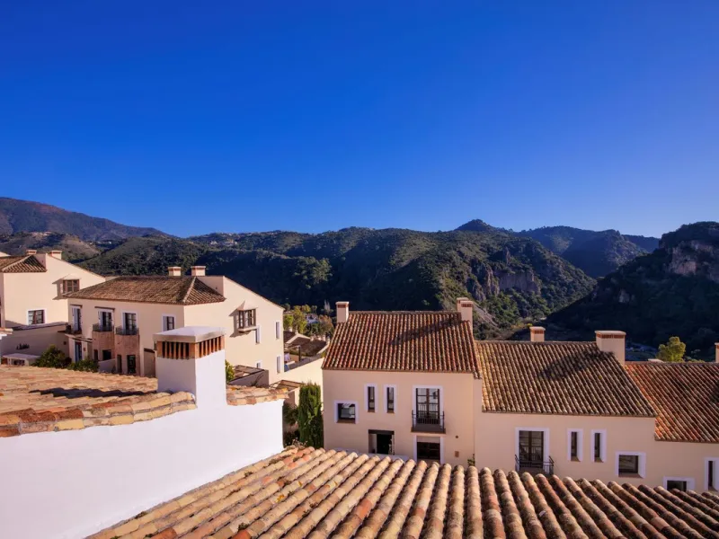 Exclusive property just a 3-minute walk from the centre of Benahavís