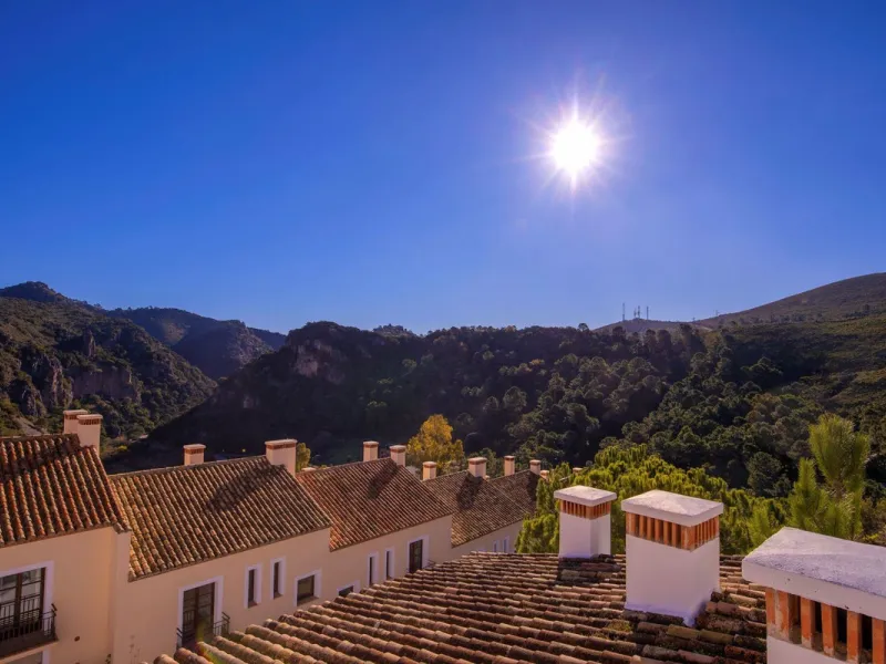 Exclusive property just a 3-minute walk from the centre of Benahavís