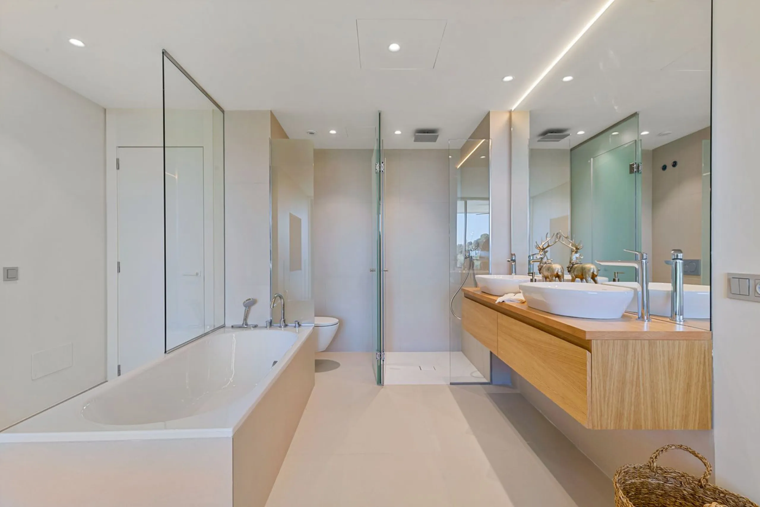 Modern Family Living with Resort-Style Comfort in Higuerón