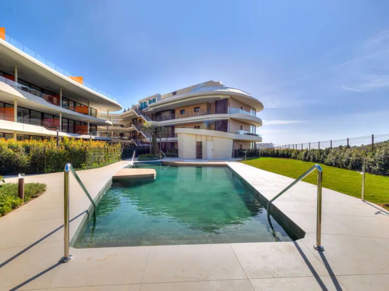 Modern Family Living with Resort-Style Comfort in Higuerón