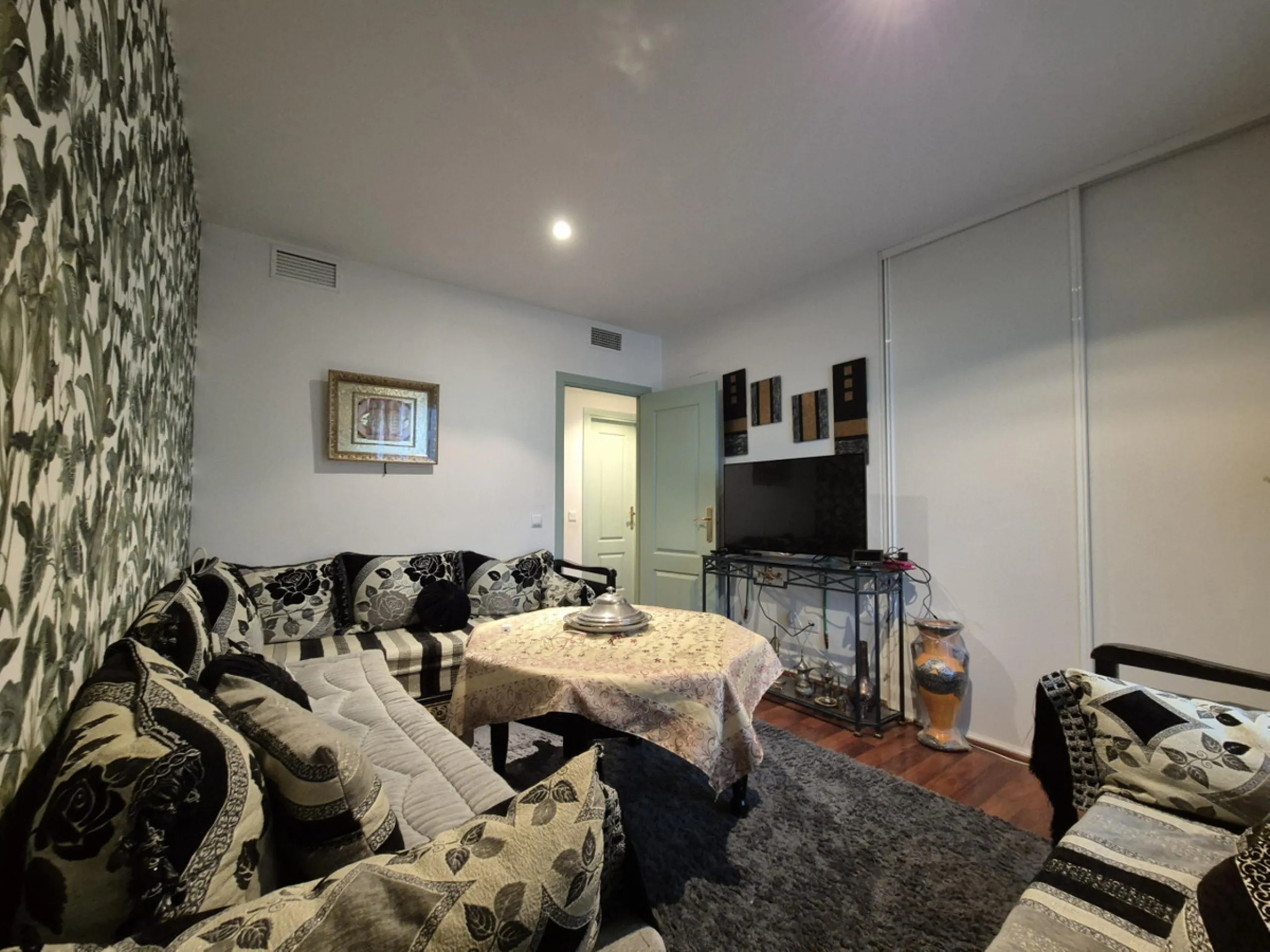 Apartment - Ground Floor Apartment в продаже в Mijas, Málaga. В доме 2 спален и 2 ванных комнат. Площадь дома 131 м². Площадь участка 166 м²