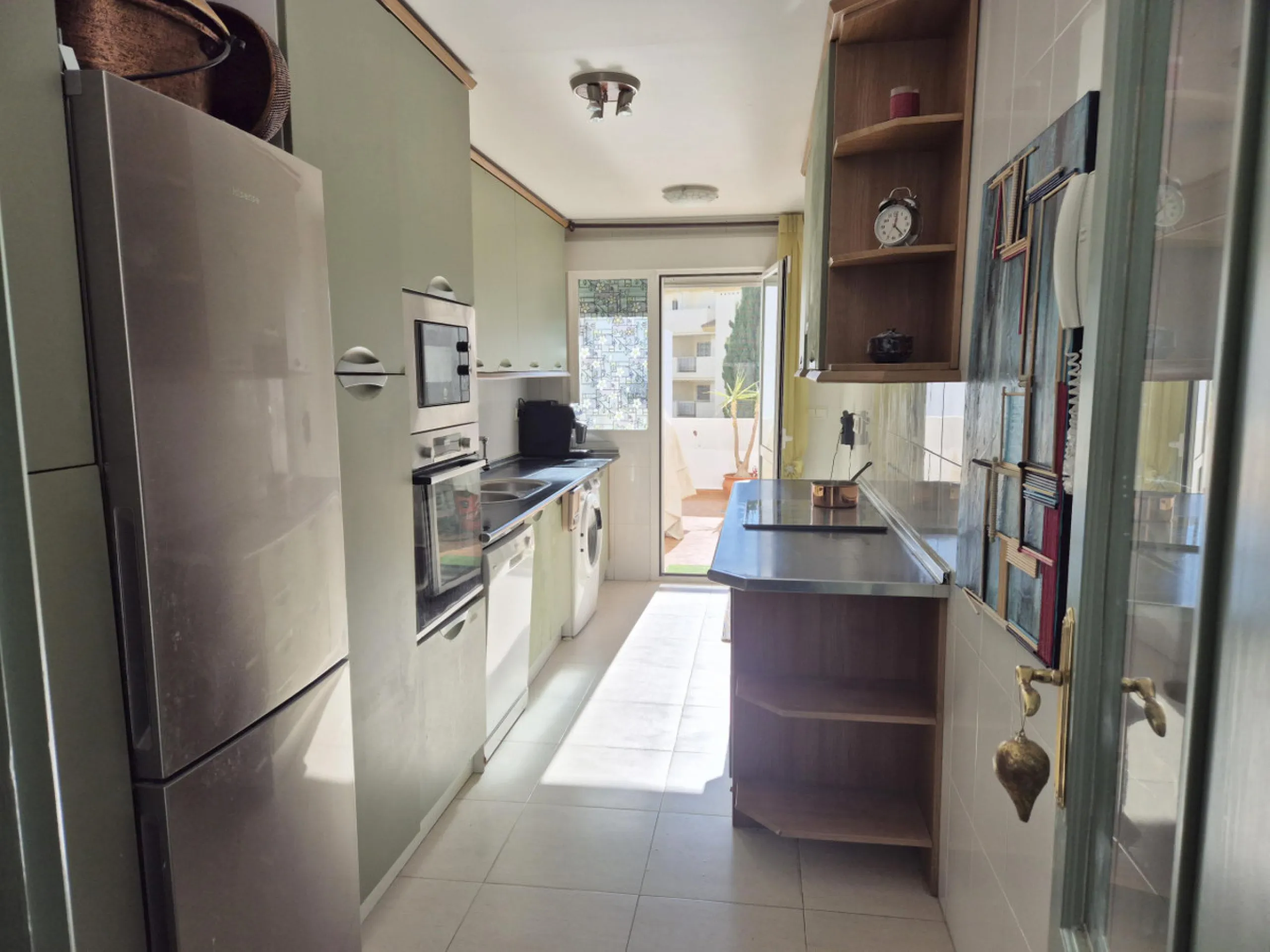Apartment - Ground Floor Apartment в продаже в Mijas, Málaga. В доме 2 спален и 2 ванных комнат. Площадь дома 131 м². Площадь участка 166 м²
