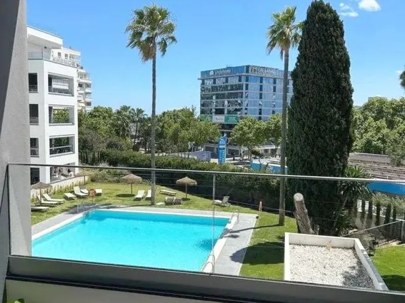 Your new home by the sea or a perfect investment in the heart of the city!
