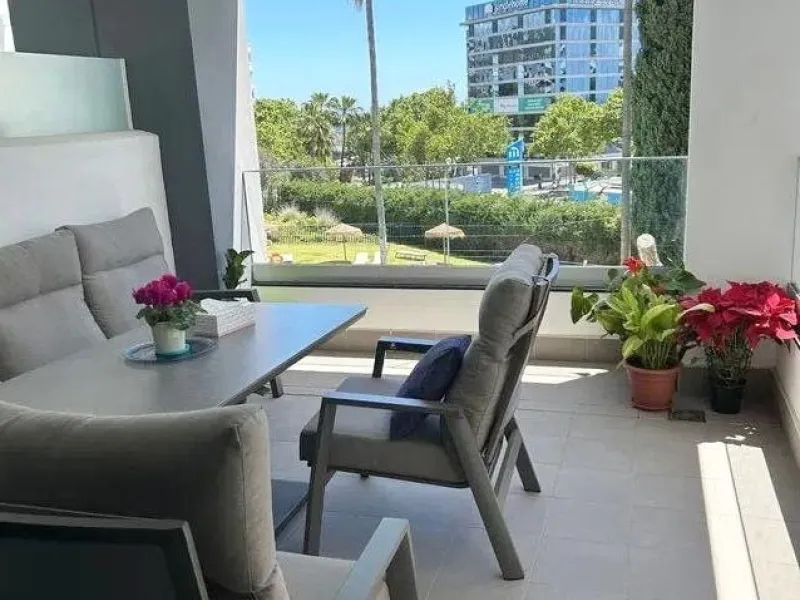 Your new home by the sea or a perfect investment in the heart of the city!
