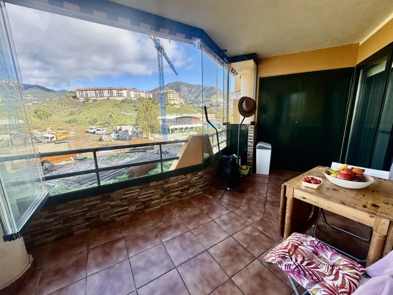 Apartment - Middle Floor Apartment в продаже в Fuengirola, Málaga. В доме 2 спален и 2 ванных комнат. Площадь дома 75 м²