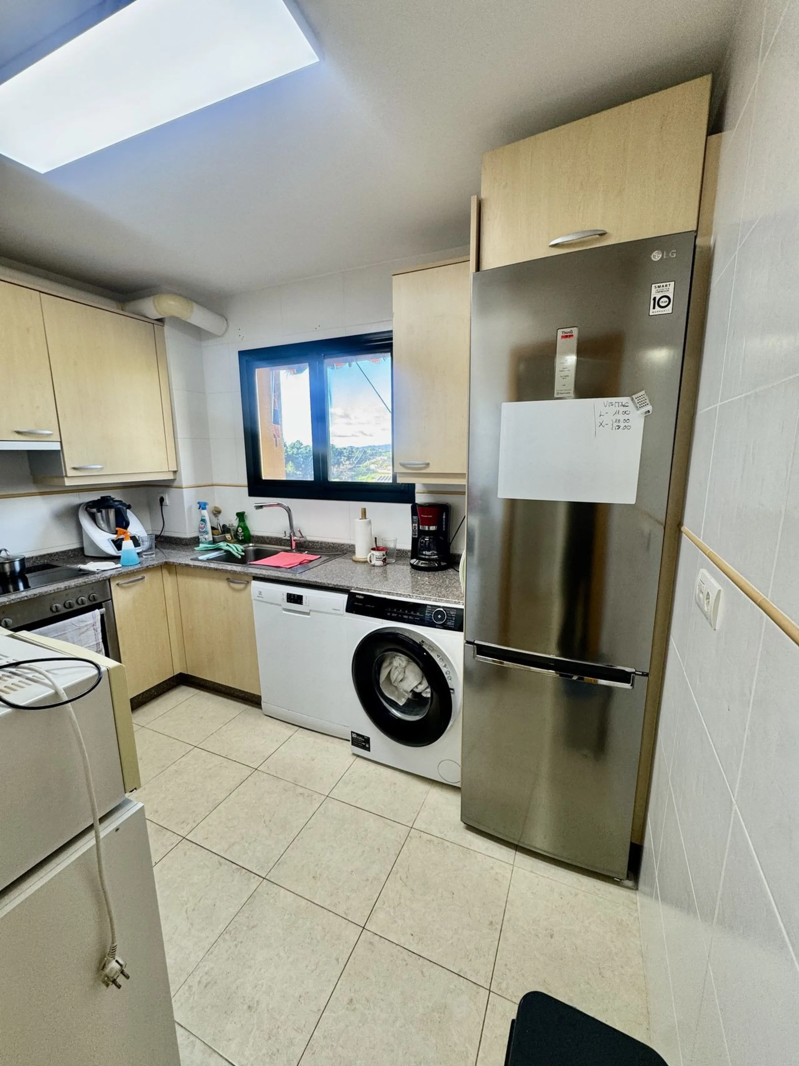 Apartment - Middle Floor Apartment в продаже в Fuengirola, Málaga. В доме 2 спален и 2 ванных комнат. Площадь дома 75 м²