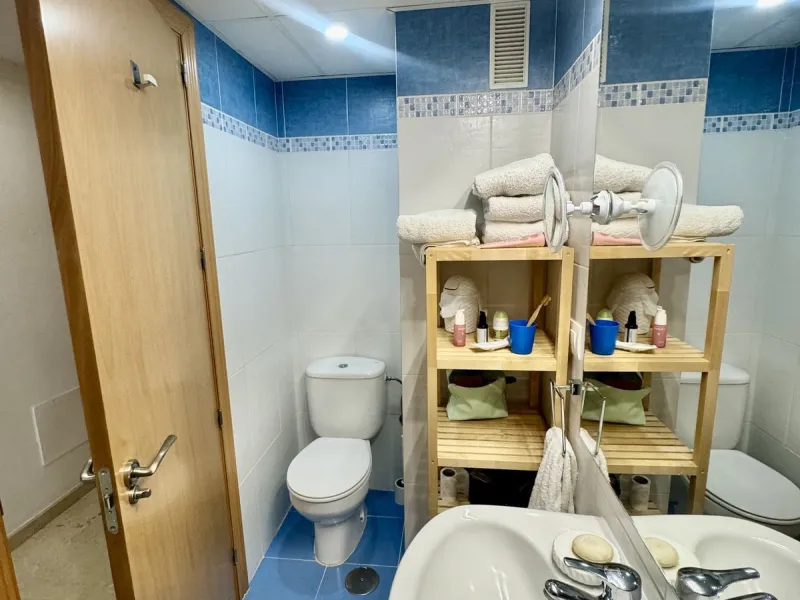 Apartment - Middle Floor Apartment в продаже в Fuengirola, Málaga. В доме 2 спален и 2 ванных комнат. Площадь дома 75 м²