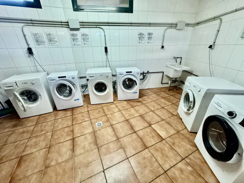 Apartment - Middle Floor Apartment в продаже в Fuengirola, Málaga. В доме 2 спален и 2 ванных комнат. Площадь дома 75 м²